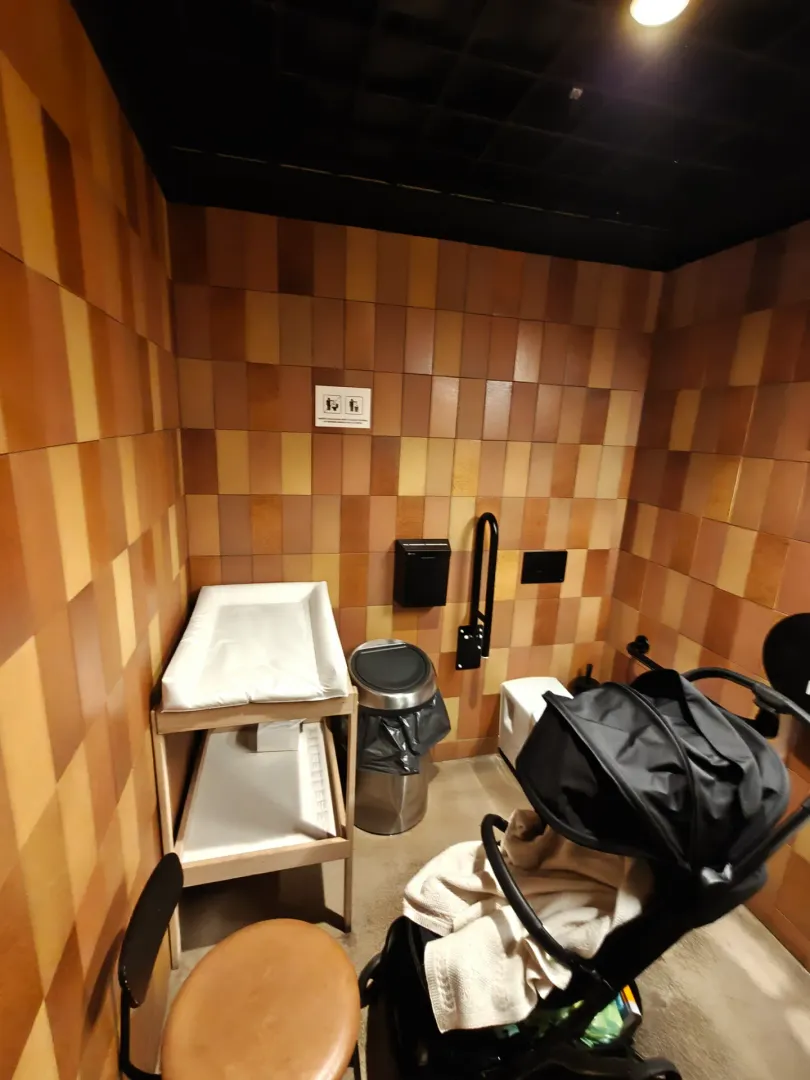 Food Hall Baltasis Tiltas